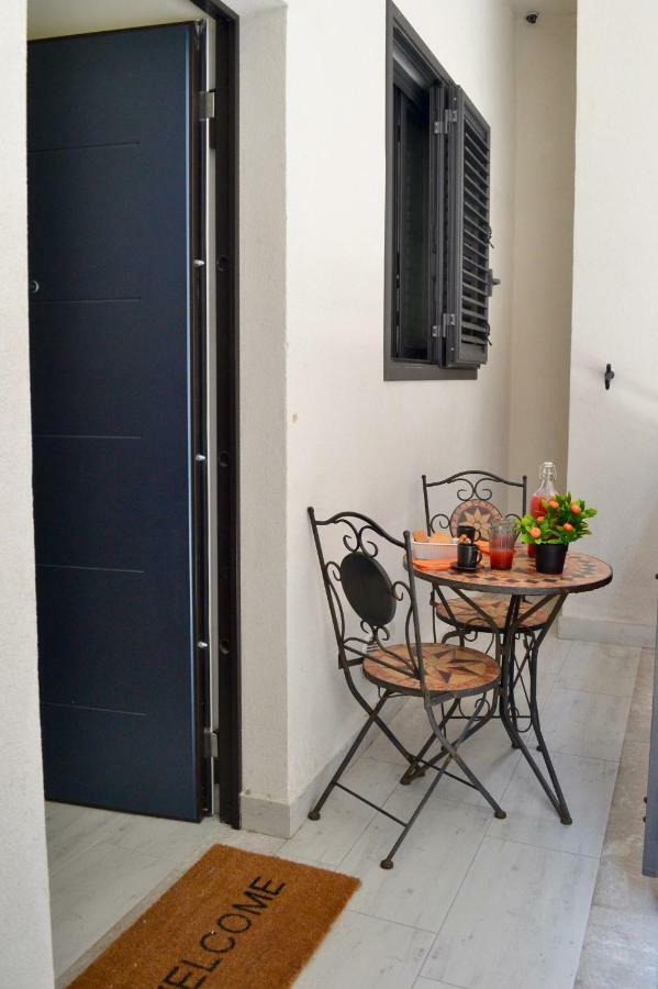 I Pupi - Sicilian Apartment Джардини-Наксос Экстерьер фото