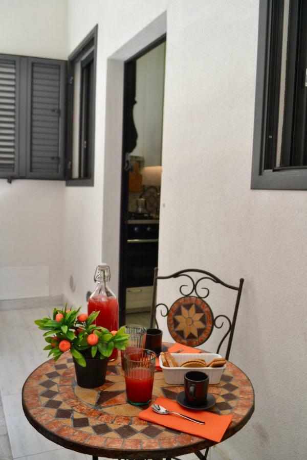 I Pupi - Sicilian Apartment Джардини-Наксос Экстерьер фото